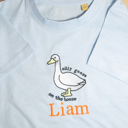 Playful Silly Goose on the loose Infants' T-Shirt - Fun and Comfy Style! 🦢👧👦